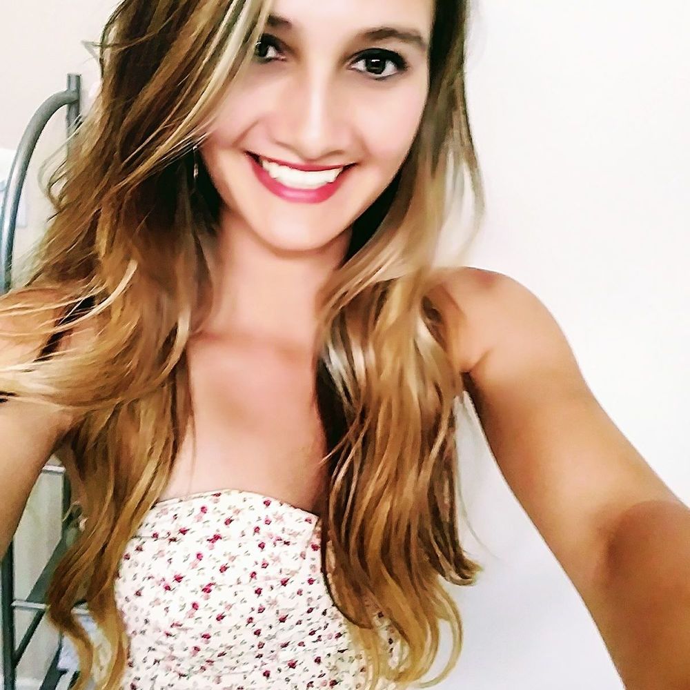 Meet your Posher, Nadia